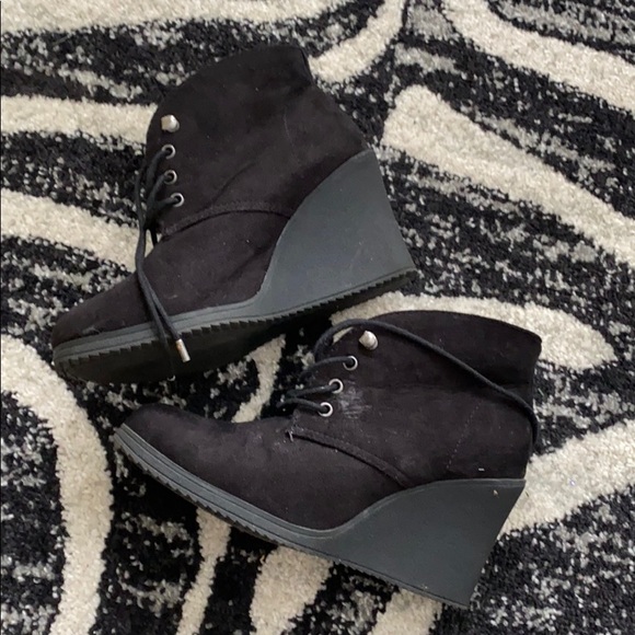 merona lace up suede wedge booties - Picture 3 of 6